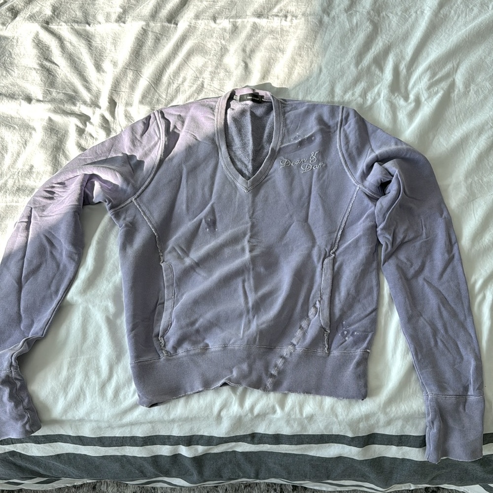V nec fleece